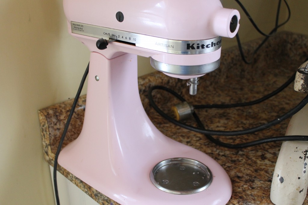 pink kitchen aid