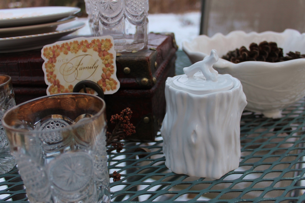 close up on sugar bowl