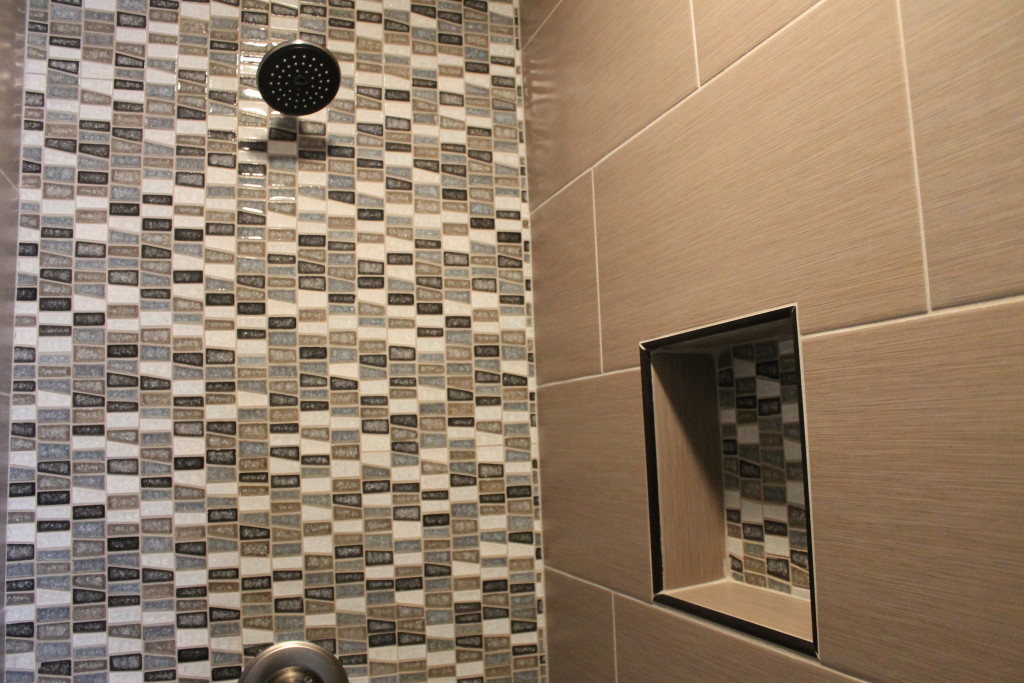 tile shower accent Luangla