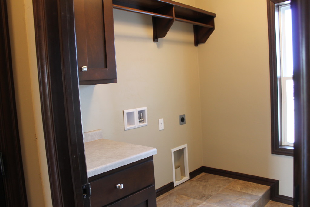 5319 laundry room