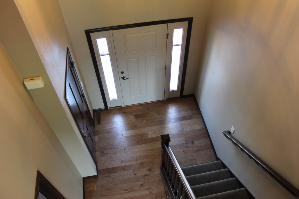 RR two-story foyer