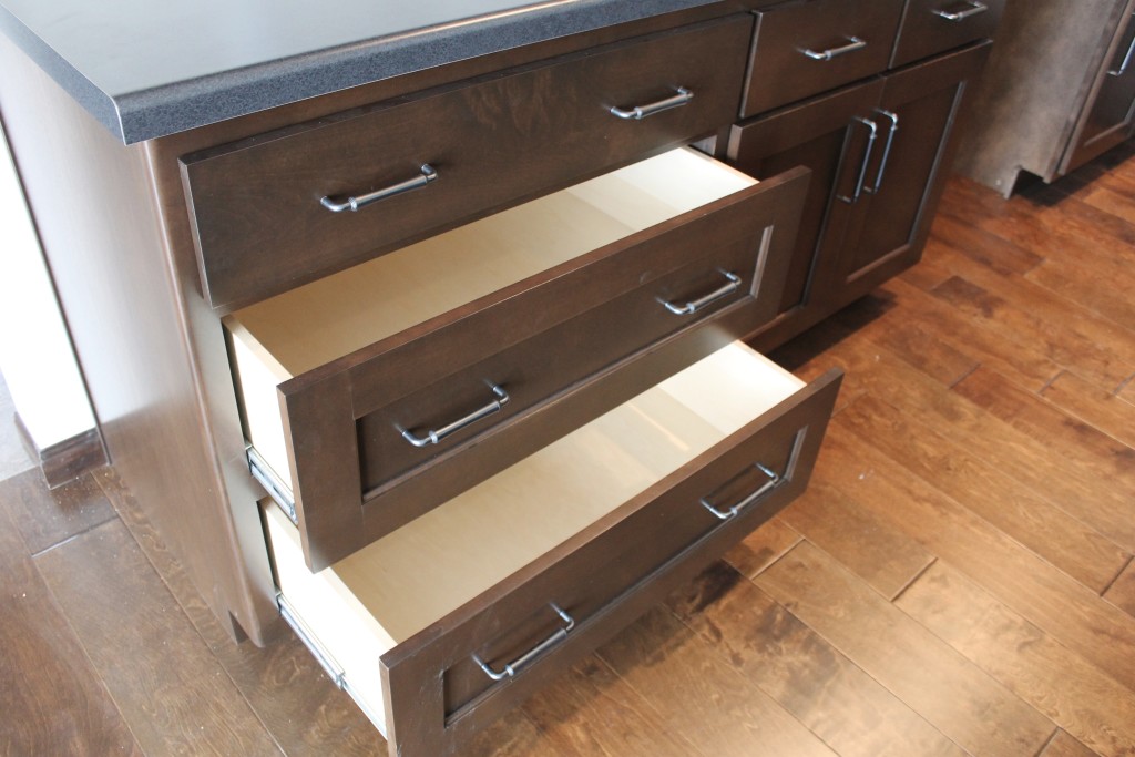 5337 kitchen deep drawers