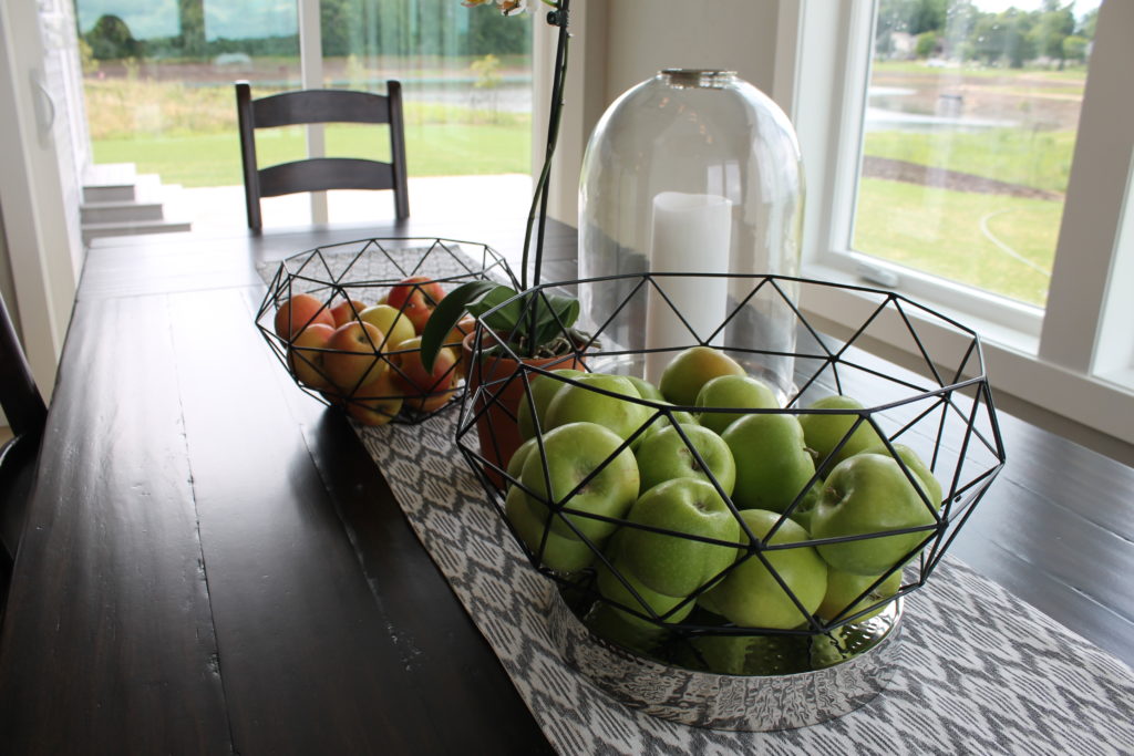 apples make great decor