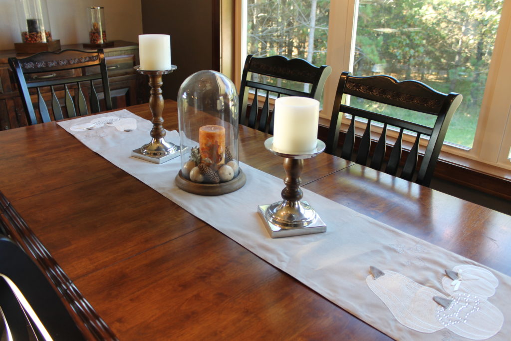 the-dining-table-with-fall-runner