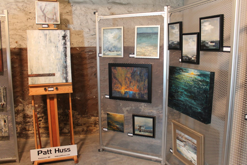 patts-art-display-at-kaukauna-art-show